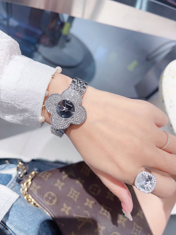 ブランド時計着用イメージ